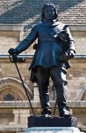 Oliver Cromwell statue outside the Houses of Paliament